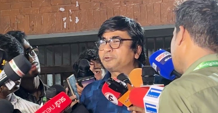 ফলাফল ঘোষণার আগেই জাকসুর নির্বাচন কমিশনারের পদত্যাগ