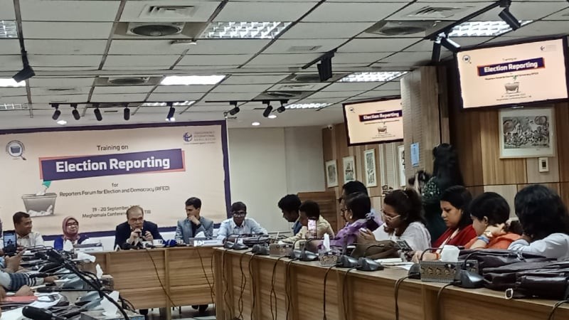 সরকার পক্ষপাতিত্ব করলে সুষ্ঠু নির্বাচন সম্ভব নয়: ইফতেখারুজ্জামান