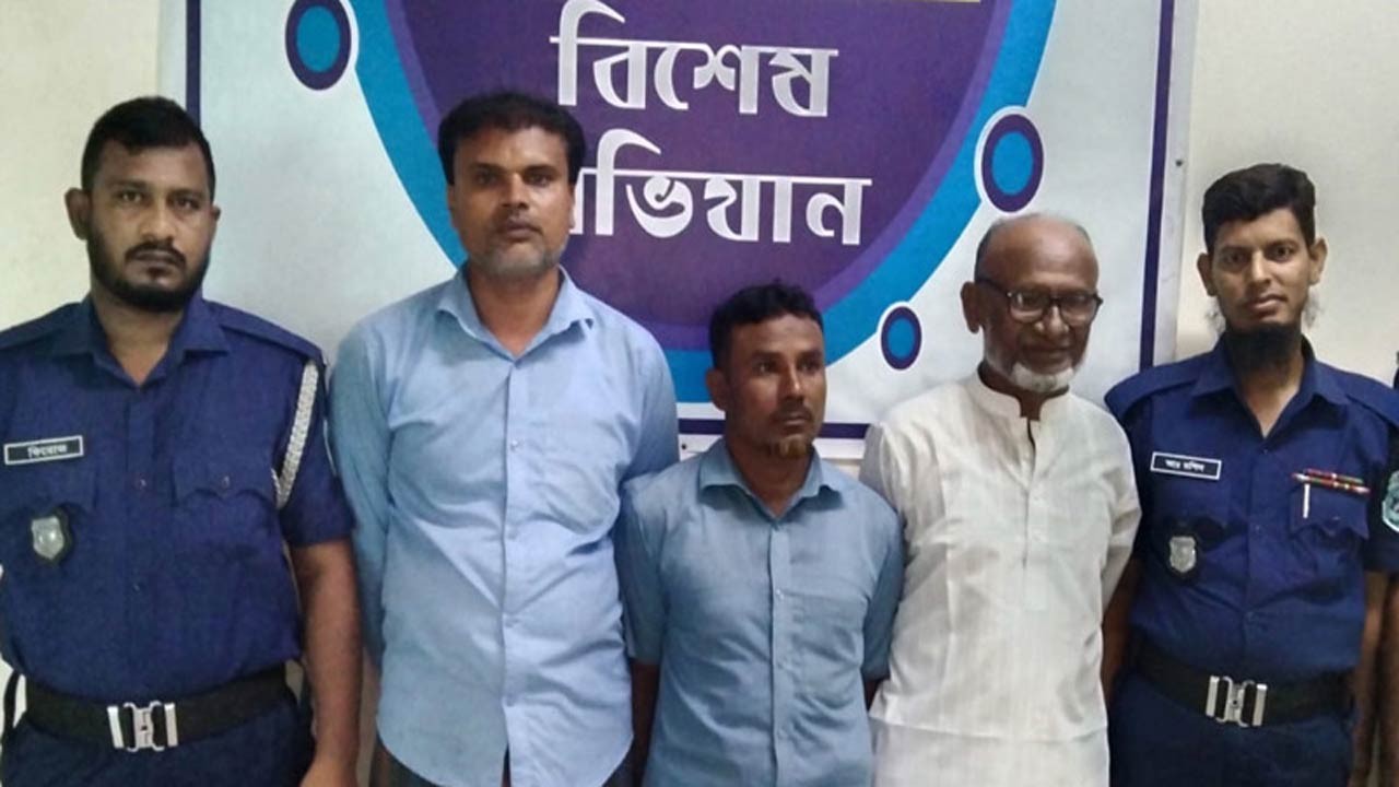 কুড়িগ্রামের ফুলবাড়ীতে ইউপি চেয়ারম্যানসহ আওয়ামী লীগের গ্রেফতার ৩