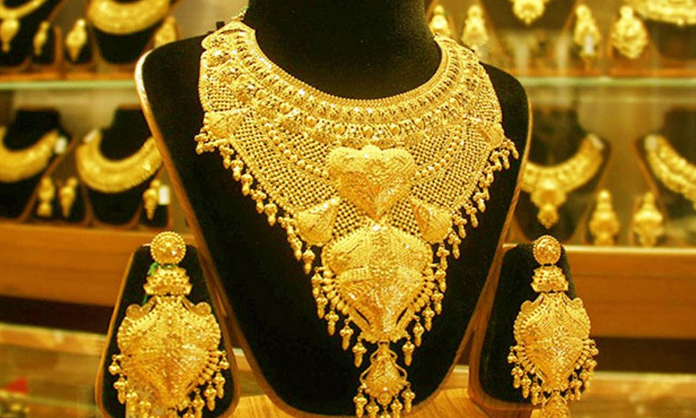 একলাফে সাড়ে ১০ হাজার টাকা কমলো স্বর্ণের দাম