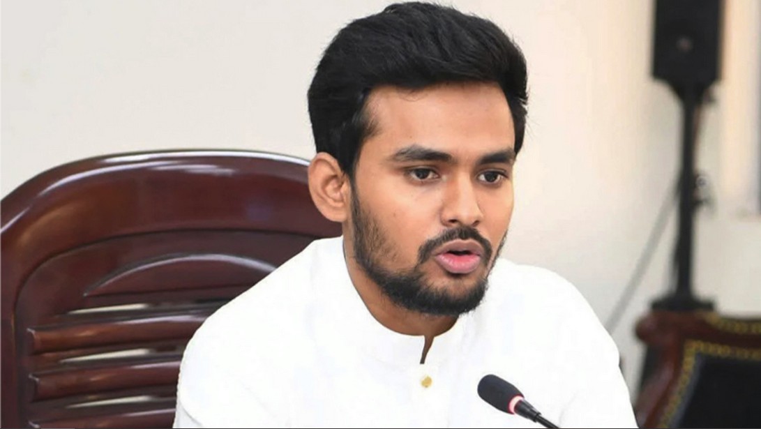 আসামিদের বিরুদ্ধে আজ সাক্ষ্য দেবেন উপদেষ্টা আসিফ মাহমুদ