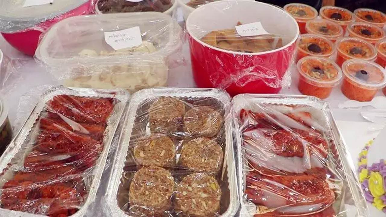 নওগাঁয় পিঠা উৎসব