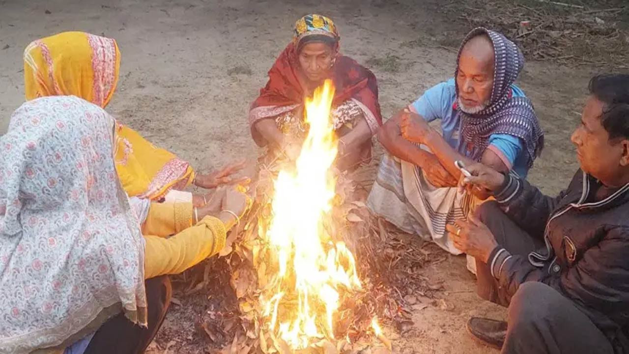 অগ্রহায়ণে শীত বাড়ছে, ঠাকুরগাঁওয়ে ভোগান্তি নিম্ন আয়ের মানুষের