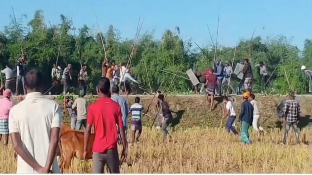 ছাতকে দুই গ্রামের ভয়াবহ সংঘর্ষ, আহত ১৫