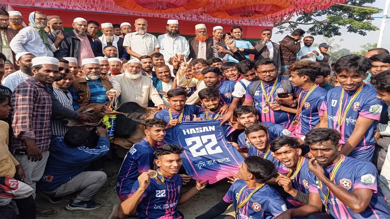 বগুড়ায় আবিদুর রহমান সোহেল ফুটবল টুর্নামেন্টে ২০নং ওয়ার্ড চ্যাম্পিয়ন