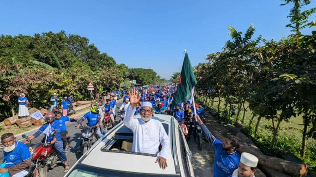 রাজশাহী-৩ আসনে জামায়াত প্রার্থীর মোটরসাইকেল র‌্যালি