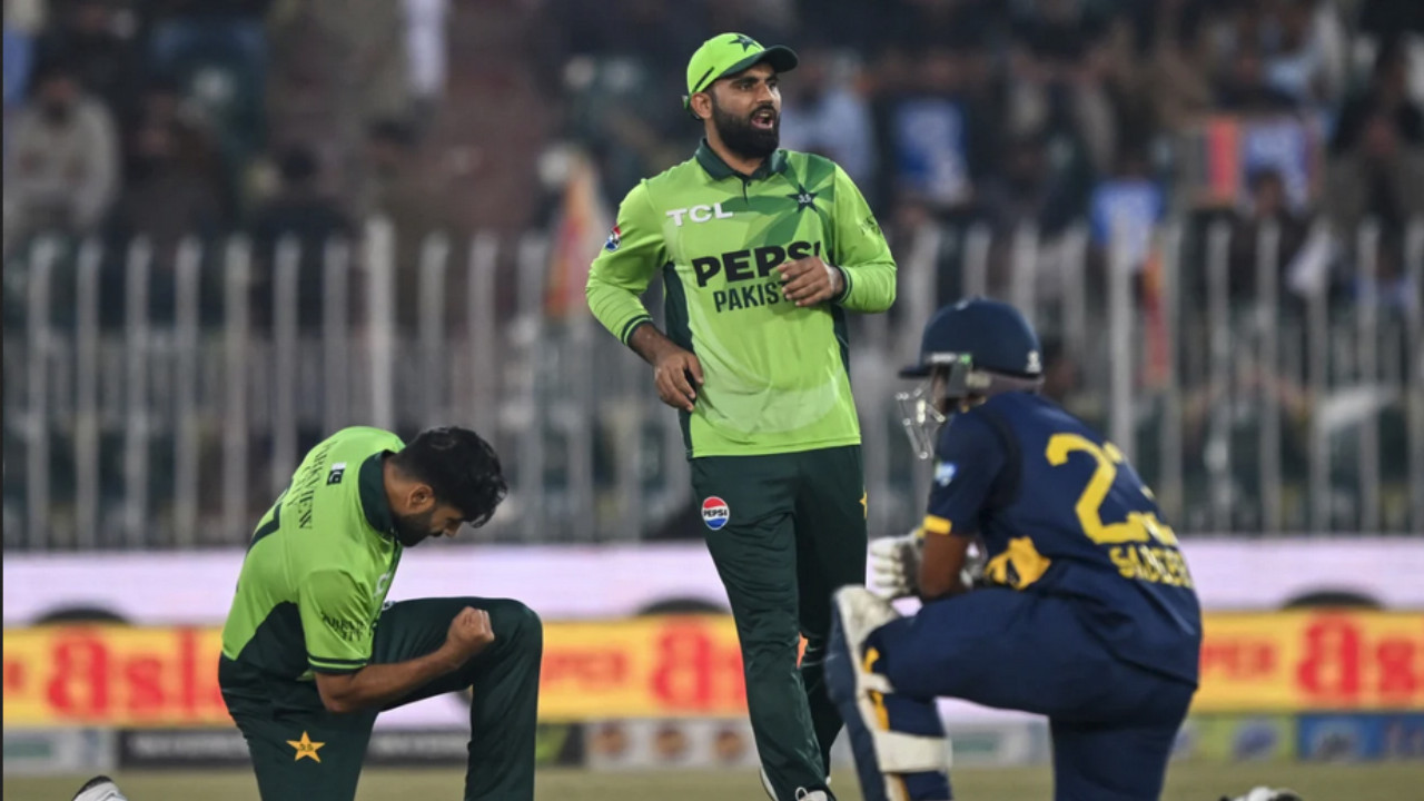 তৃতীয় ম্যাচে শ্রীলঙ্কার বিপক্ষে মাঠে নামছে পাকিস্তান