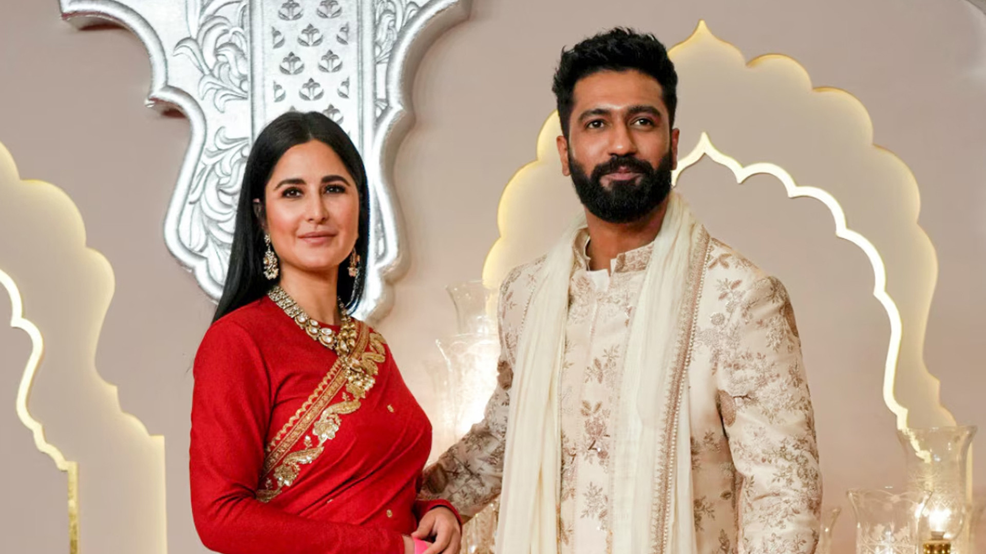 বলিউড তারকা ক্যাটরিনা কাইফ ও ভিকি কৌশলের ঘর আলো করে এলো নতুন অতিথি