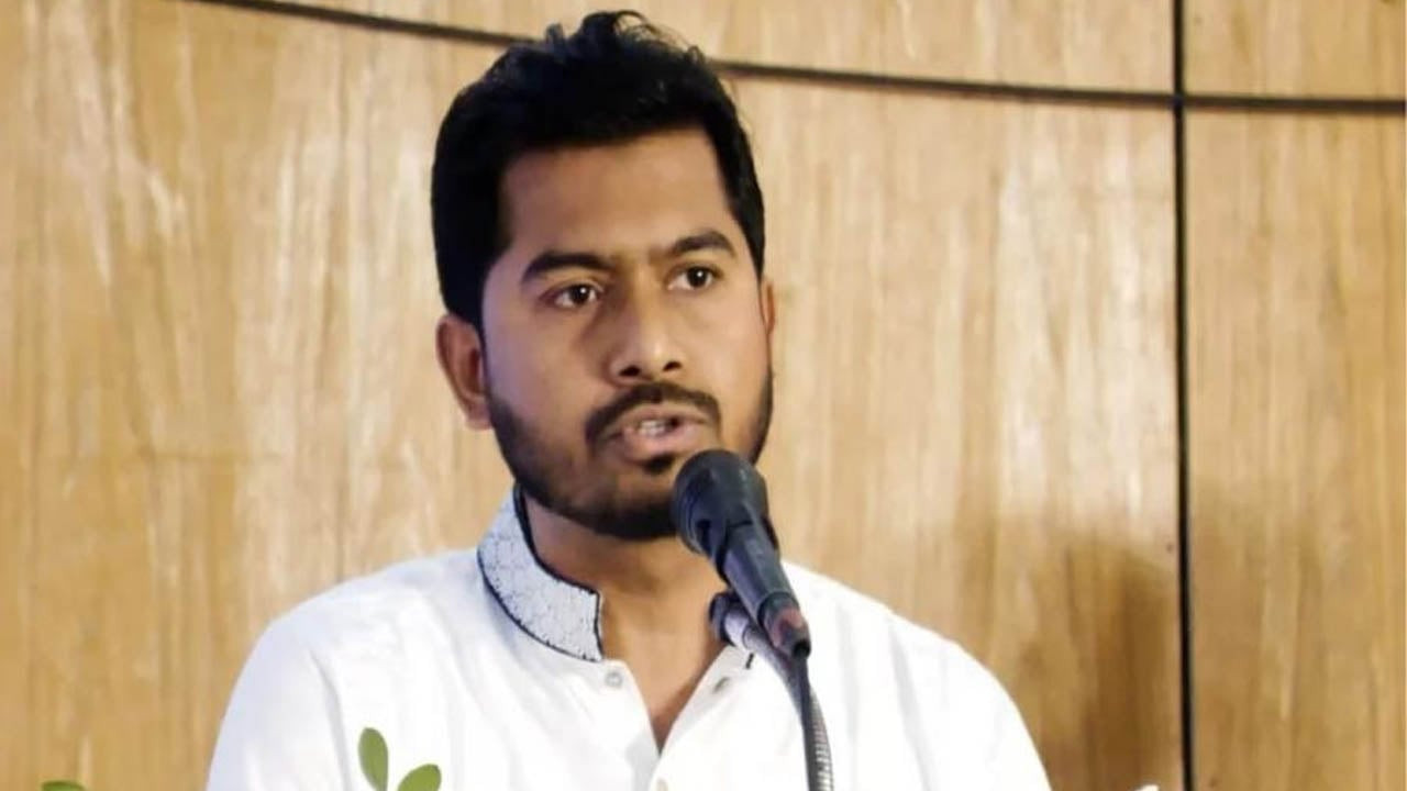 জাতীয় সংসদ নির্বাচনের নিজের আসন ঘোষণা করলেন সাবেক ডাকসু ভিপি নুর