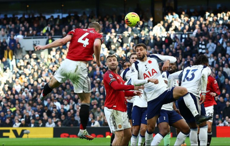 টটেনহ্যামের সঙ্গে নাটকীয় ড্র ম্যানইউ’র