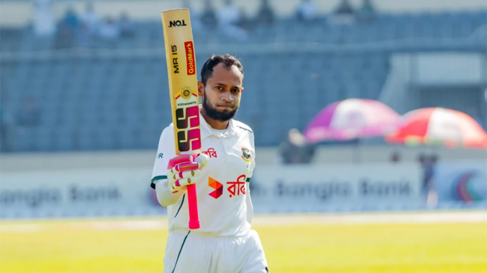 বিরল ইতিহাস গড়লেন মুশফিক