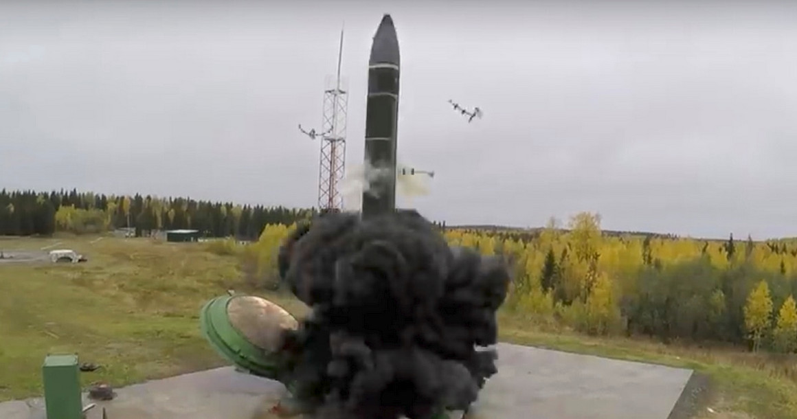 শব্দের চেয়ে তিনগুণ গতির পরমাণু ক্ষেপণাস্ত্র বানাচ্ছে রাশিয়া