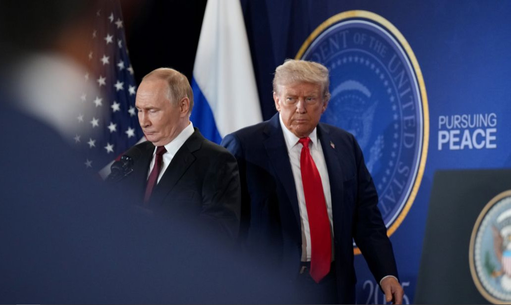 রাশিয়ার বার্তা পেয়েই পুতিনের সঙ্গে বৈঠক বাতিল করেন ট্রাম্প