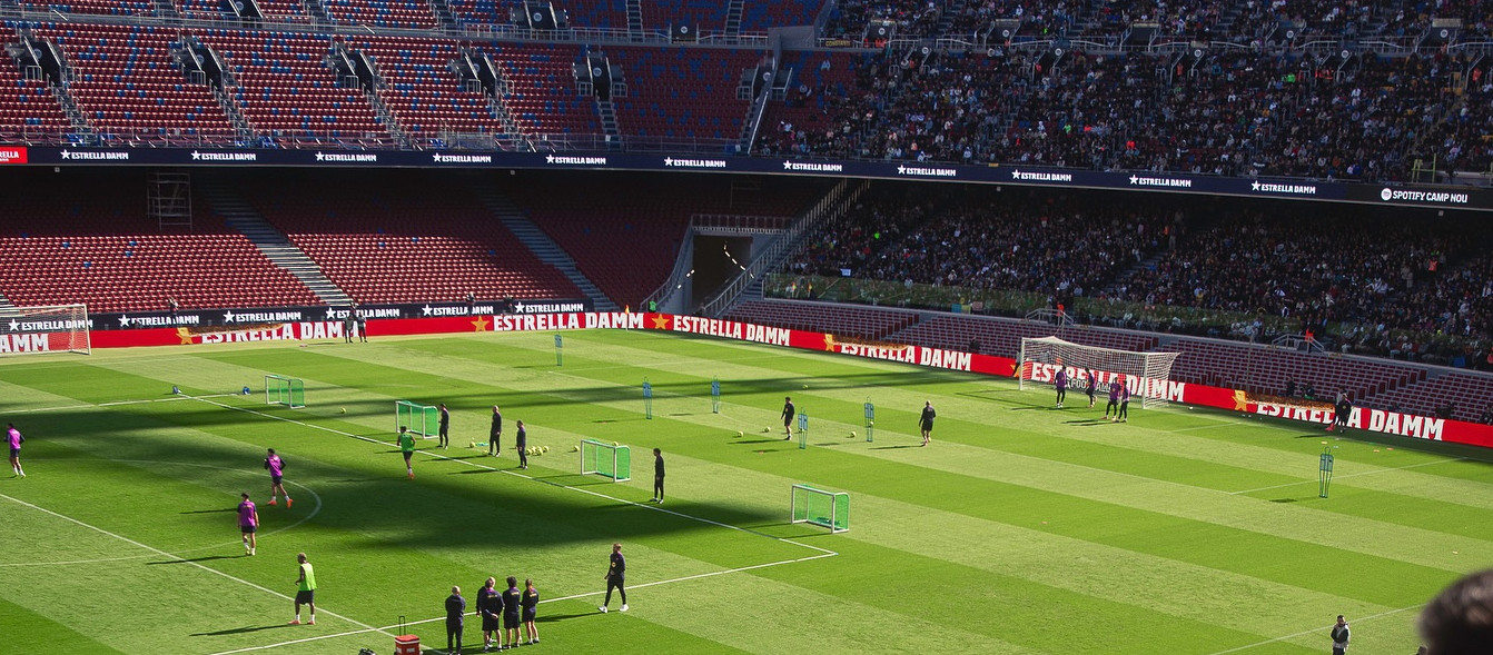 ৮৯০ দিন পর ক্যাম্প ন্যু-তে বার্সেলোনা