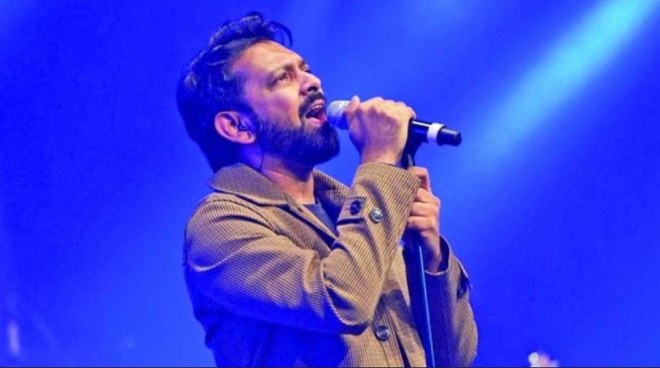 রাজনীতিতে যোগ দেওয়ার গুঞ্জনে মুখ খুললেন তাহসান