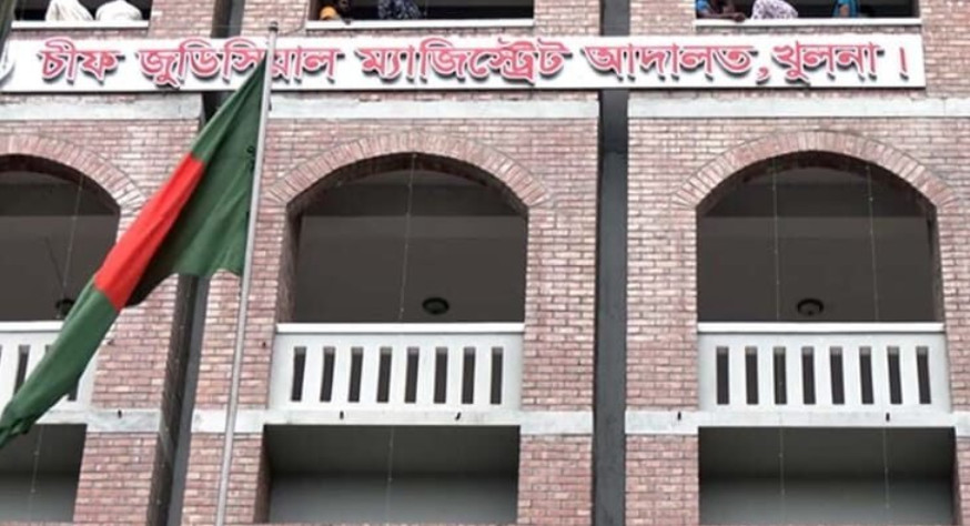 খুলনায় আদালত চত্বরে দু’জনকে গুলি করে হত্যা