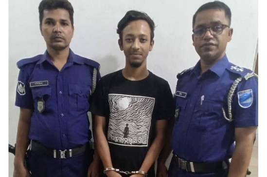 ভয়ংকর নাশকতার পরিকল্পনা ছিল ছাত্রলীগ নেতা তানজিলের : পুলিশ