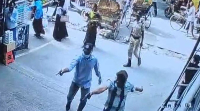 পুরান ঢাকায় গুলি করে হত্যা: দুই ‘শুটার’সহ পাঁচজনের চারদিনের রিমান্ড মঞ্জুর