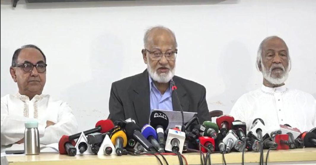 স্বাক্ষরিত জুলাই সনদের বাইরে কোনো সিদ্ধান্ত নিলে তার দায় সরকারের : খন্দকার মোশাররফ