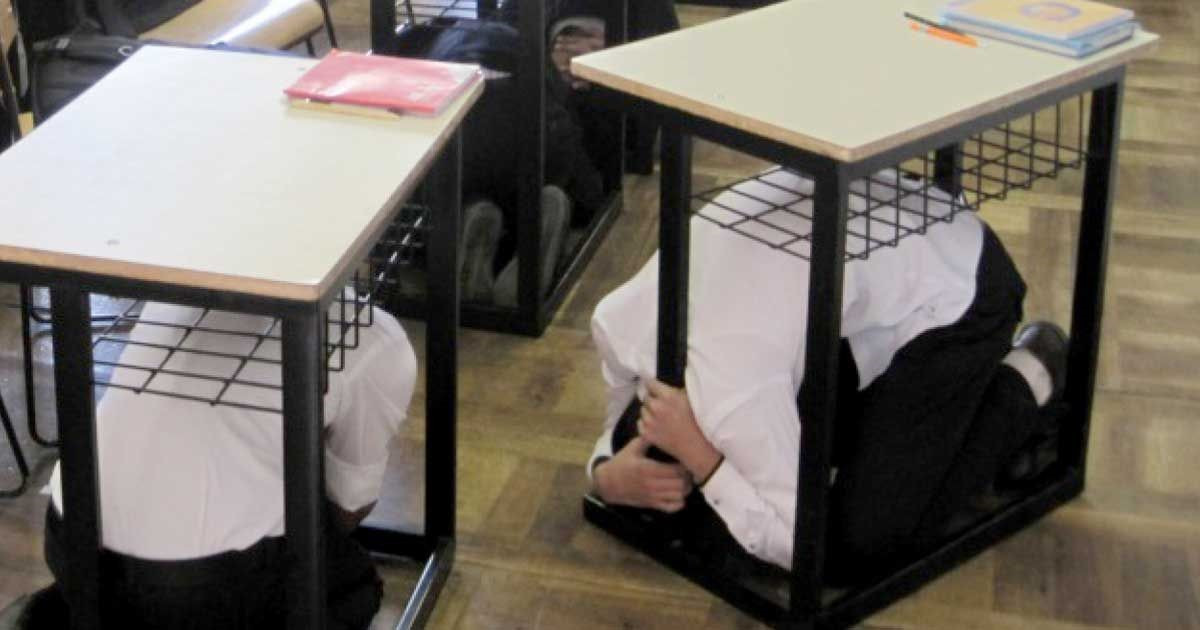 ভূমিকম্পে কোথাও আটকা পড়লে যা করবেন