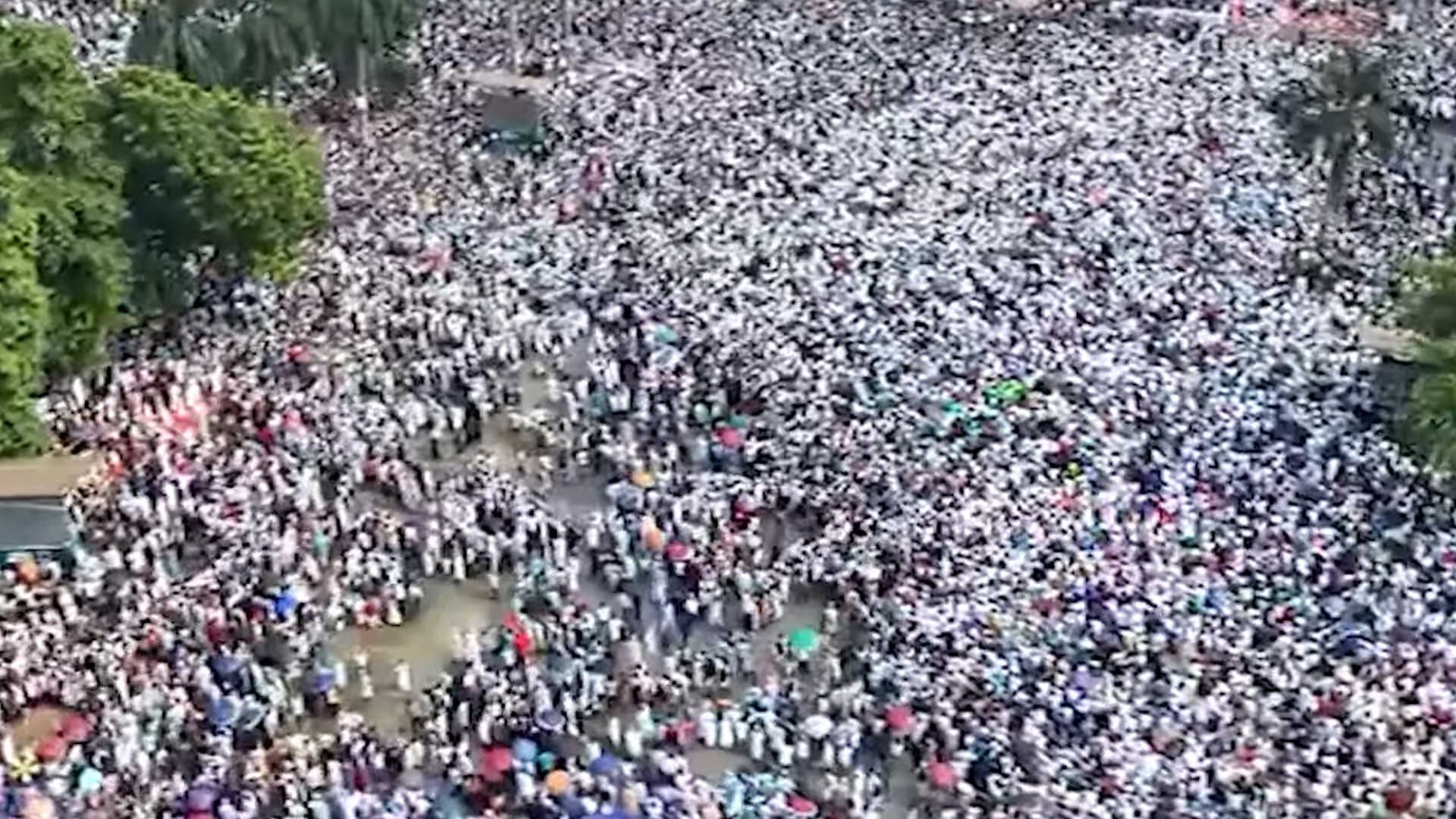 রাজধানীর পল্টনে জামায়াতসহ ৮ দলের সমাবেশ দুপুরে 