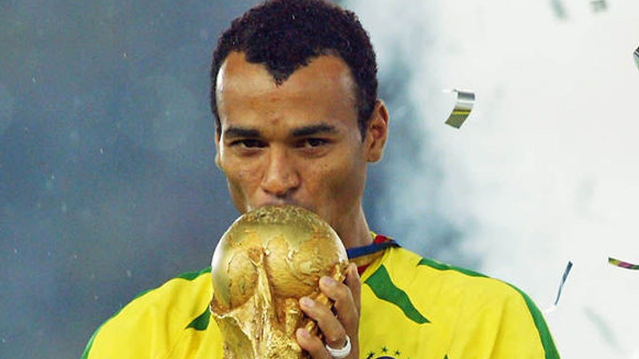 ঢাকায় আসছেন ব্রাজিলের বিশ্বকাপজয়ী অধিনায়ক কাফু