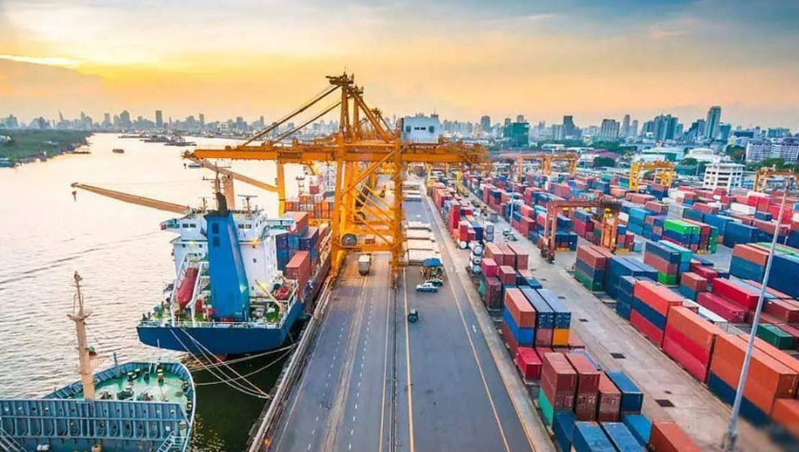 চট্টগ্রাম বন্দরের নতুন মাশুল আদায় এক মাসের জন্য স্থগিত