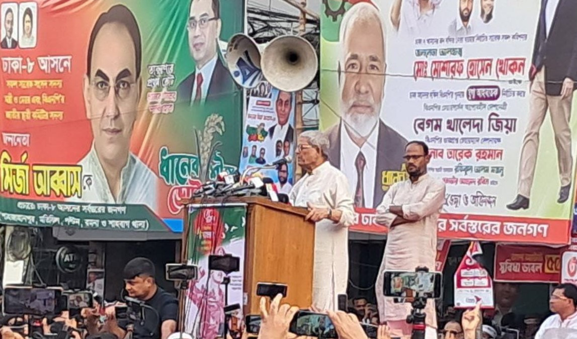 নির্বাচন ও গণভোট ফেব্রুয়ারিতে একই দিনে হতে হবে: মির্জা ফখরুল