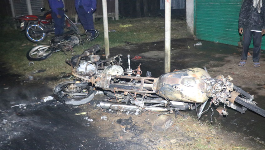 পাবনায় জামায়াত-বিএনপির সংঘর্ষ, আহত ২০