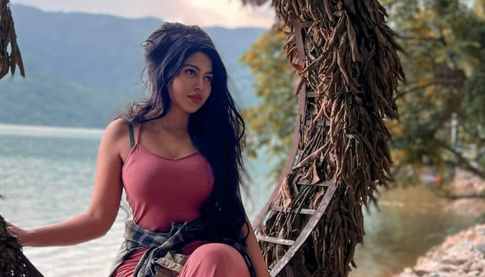 প্লিজ, আপনারা নারী শিল্পীদের একটু সাপোর্ট করেন: জেফার