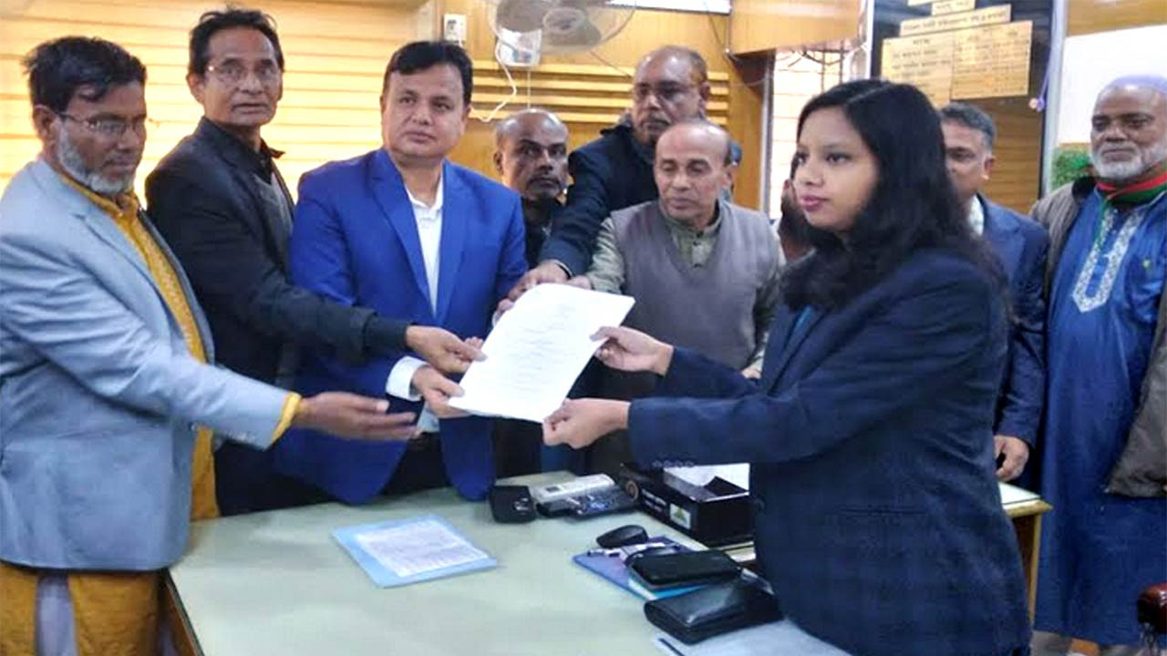 বগুড়ার কাহালু ও নন্দীগ্রাম থেকে মনোনয়ন পত্র সংগ্রহ করলেন সাবেক এমপি মোশারফ