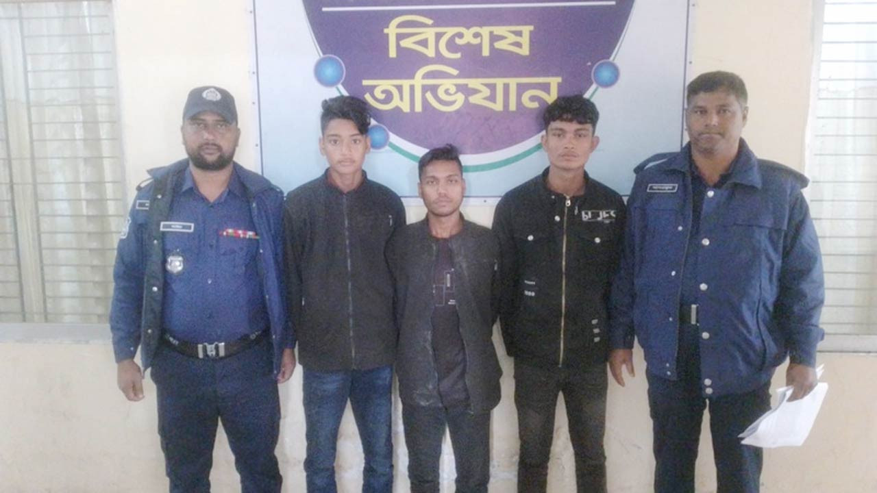 নীলফামারীর কিশোরগঞ্জে অপহৃত মাদ্রাসা ছাত্রী উদ্ধার, গ্রেফতার ৩