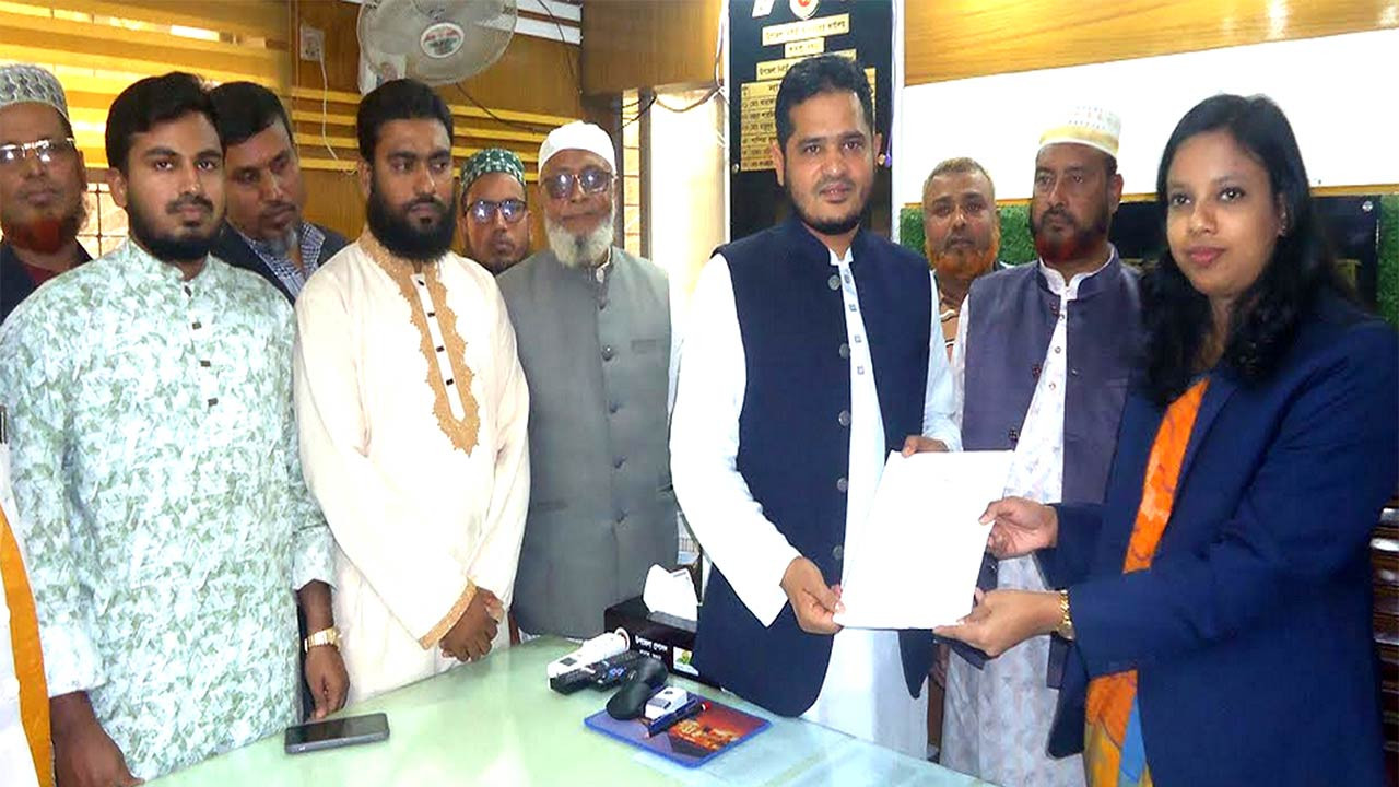 বগুড়ার কাহালুতে জামায়াত মনোনীত এমপি প্রার্থী ড.মোস্তফা ফয়সাল পারভেজের মনোনয়নপত্র সংগ্রহ