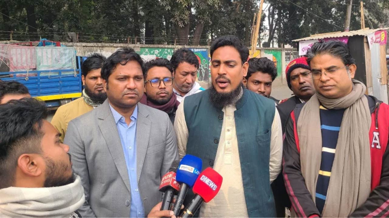 খুনিদের গ্রেফতার না করলে গ্যানম্যান দিয়ে নিরাপত্তা নিশ্চিত করা সম্ভব নয় : রংপুরে আখতার হোসেন