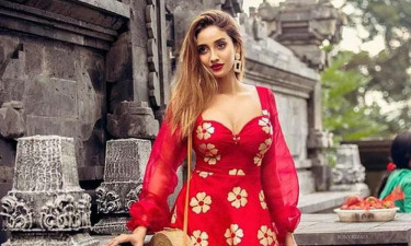 মিথিলার এখন সবচেয়ে বড় ভয় হিলের জুতা