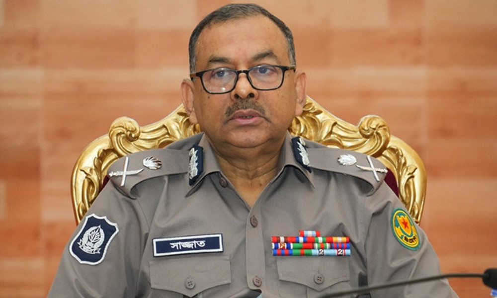 ওসমান হাদীকে গুলি করা সন্ত্রাসীদের ধরতে সাঁড়াশি অভিযান শুরু: ডিএমপি কমিশনার