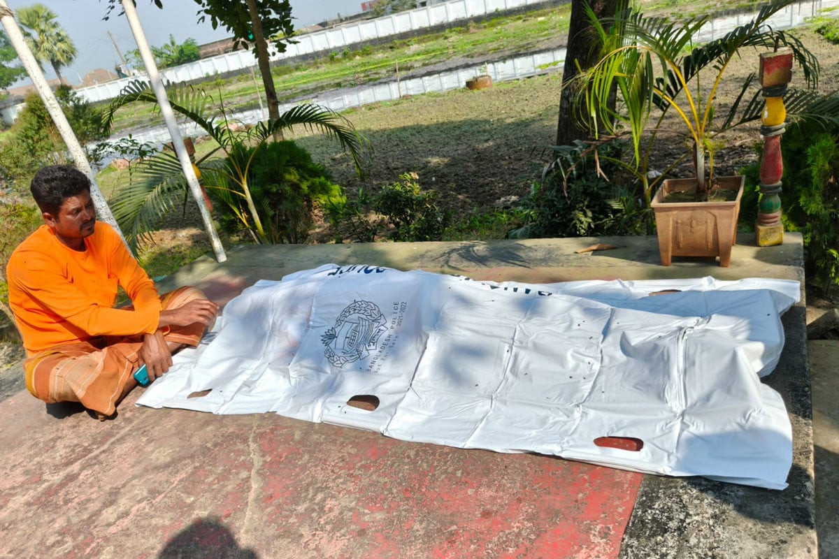 ইটনায় মুরগি কিনতে গিয়ে পিটুনিতে ক্রেতার মৃত্যু