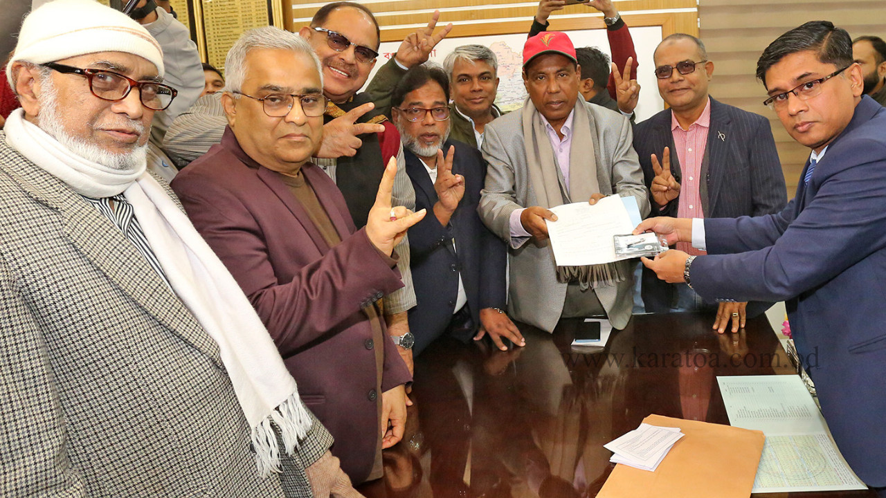 বগুড়া সদর আসন থেকে তারেক রহমানের মনোনয়ন ফর্ম সংগ্রহ 