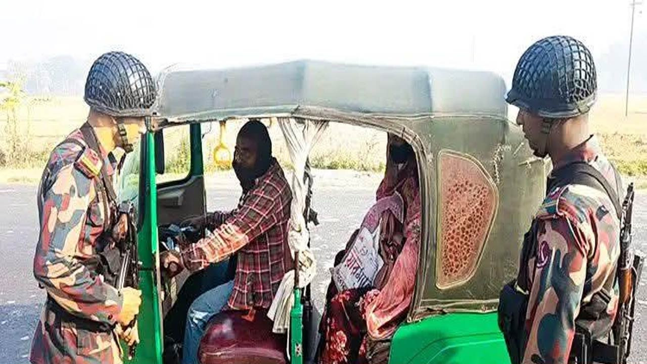 নওগাঁ সীমান্তে বিজিবি’র টহল জোরদার