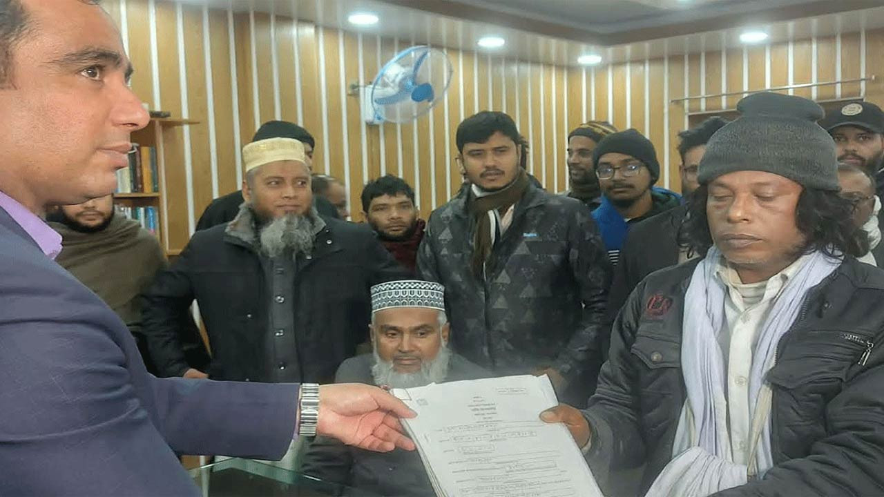 চাকরি ছেড়ে সংসদ নির্বাচনে নৈশপ্রহরী খাইরুল