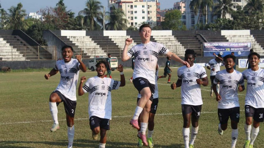 বোয়েটেংয়ের হ্যাটট্রিকে মোহামেডানের বড় জয়, আবাহনীর ড্র