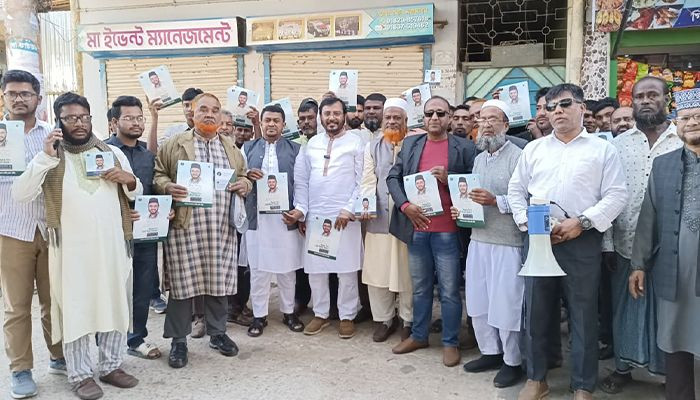 পুরান রাজনীতি পরিহার করে নতুন রাজনীতি করতে চাই : মজিবুর রহমান মঞ্জু