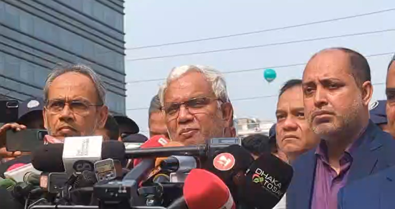 খালেদা জিয়ার সর্বশেষ অবস্থা জানিয়েছেন ডা. এ জেড এম জাহিদ