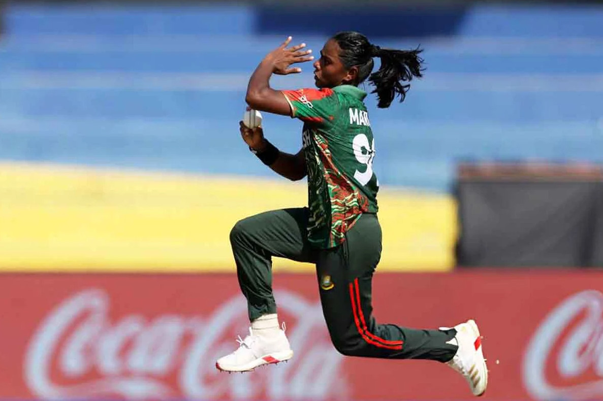 ‘লিজেন্ডারি খেলোয়াড়’ সম্মাননা পেলেন পেসার মারুফা