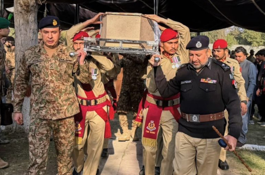 পাকিস্তান-আফগানিস্তান সীমান্তে বোমা বিস্ফোরণে নিহত ৩