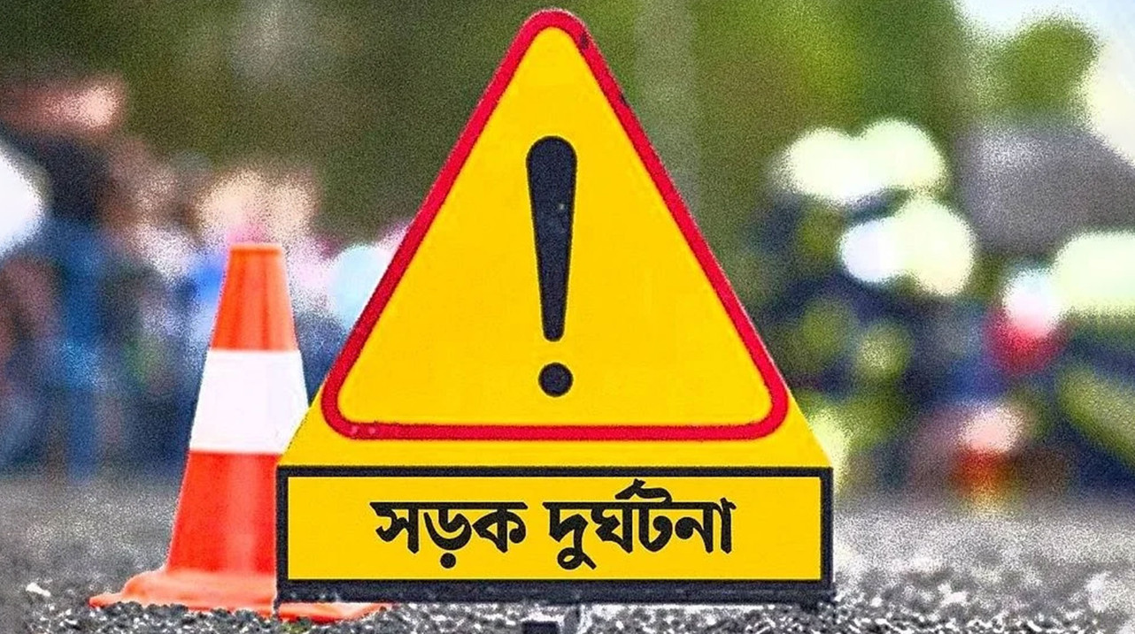 চাঁপাইনবাবগঞ্জে পৃথক সড়ক দুর্ঘটনায় নিহত ৪ 