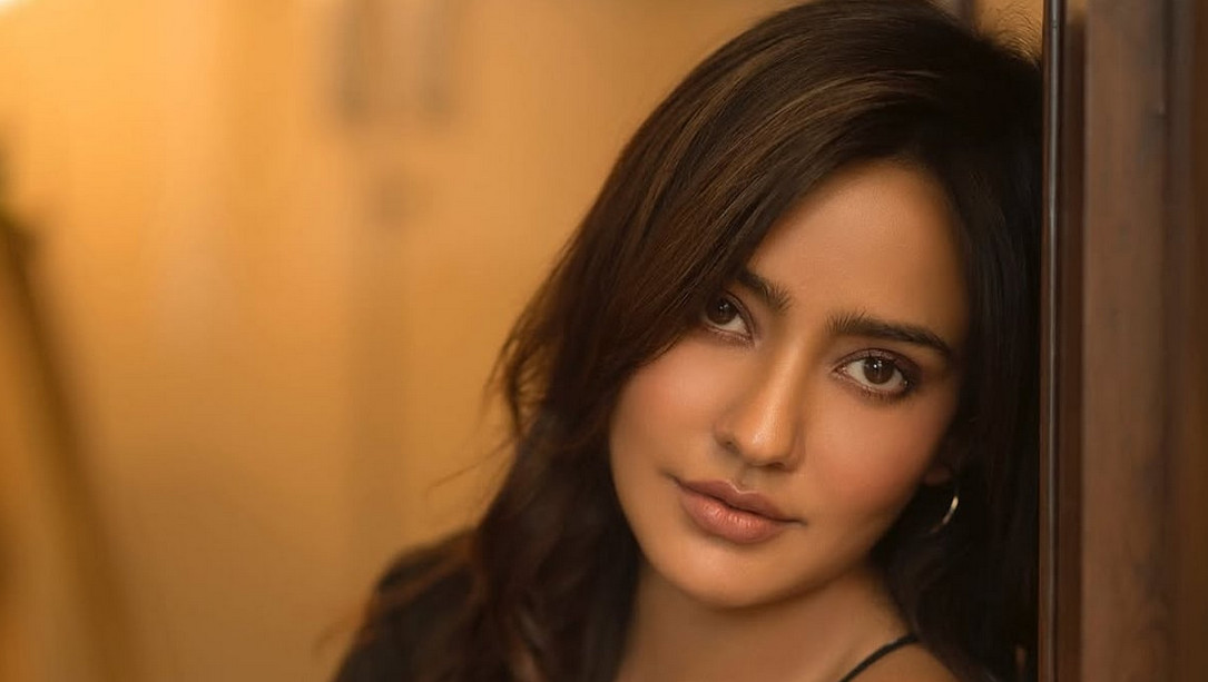 অভিনেত্রী নেহা শর্মাকে ইডিতে তলব