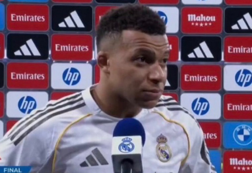 রেকর্ড ছুঁয়ে রোনালদোকে উৎসর্গ এমবাপের