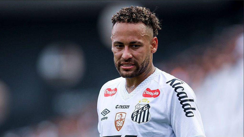 অস্ত্রোপচারের পর ব্রাজিল দলে ভবিষ্যৎ নিয়ে শঙ্কা নেইমারের 