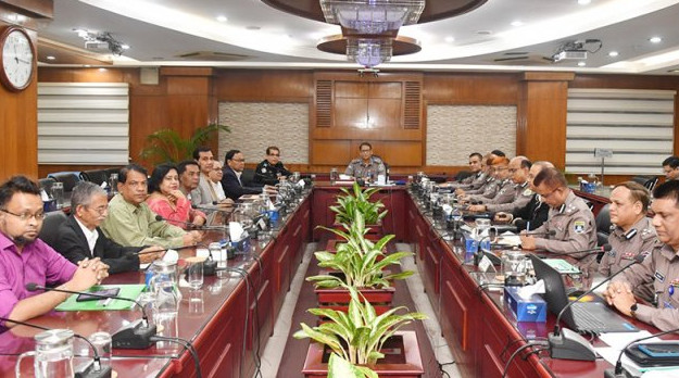 সামাজিক মাধ্যমে বিভ্রান্তিমূলক পোস্ট করলে আইনি ব্যবস্থা গ্রহণ করবে পুলিশ